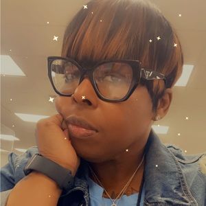 Meet your Posher, Kortney